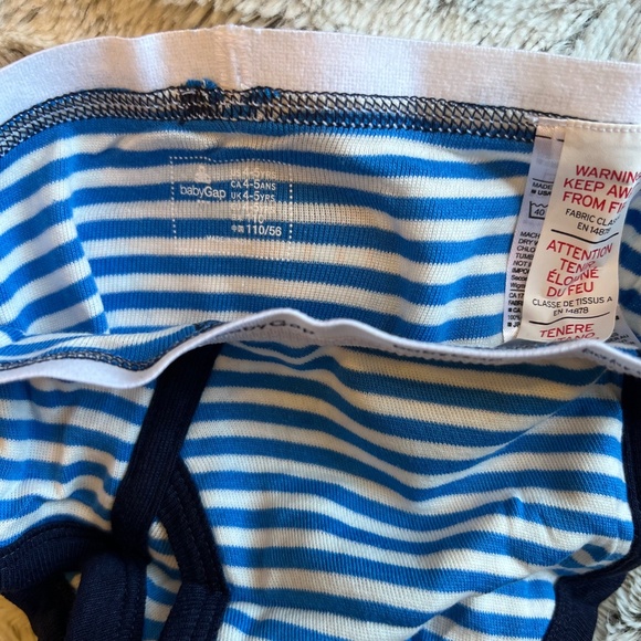 NWT Baby Gap Underwear - Boys 4 - 5 Years Old (Pack of 5) - Bundle Discount - Picture 3 of 4